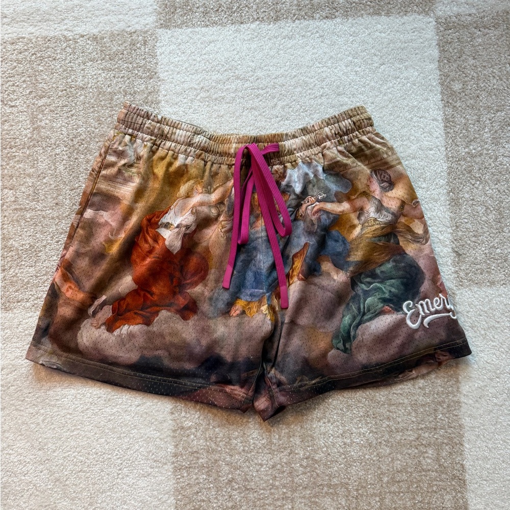 Emery golf shorts 
Size small